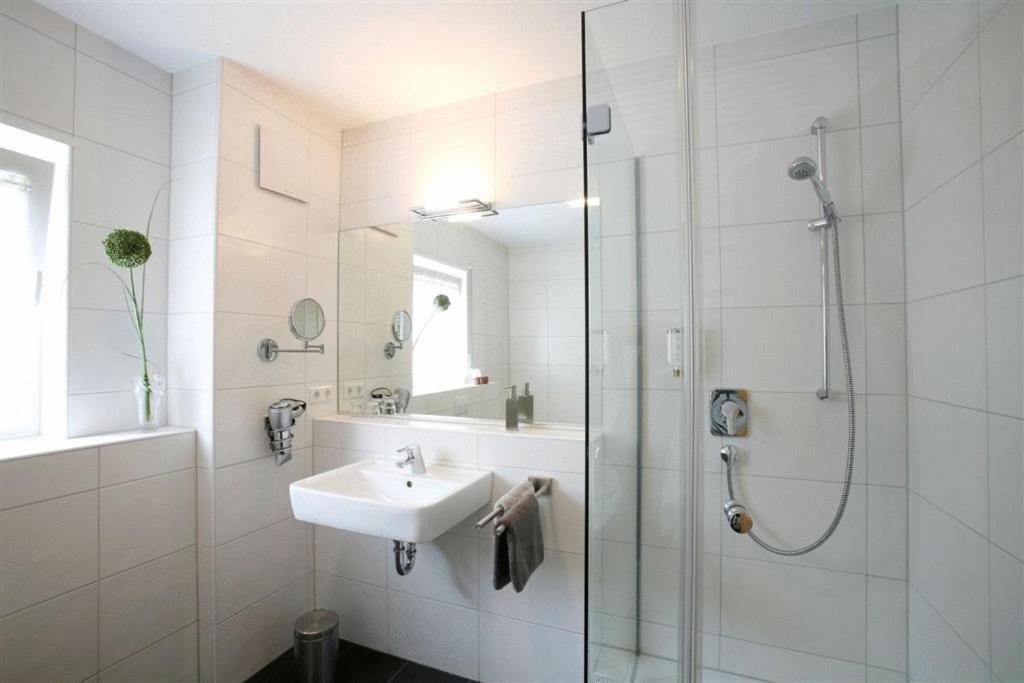 Serviced Apartments Kurpfalzhof Oftersheim Exterior foto